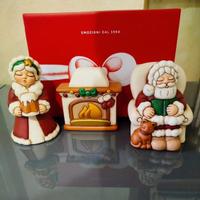 Babbo e mamma natale con camino Thun