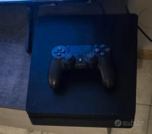 PlayStation 4 Slim + 8 Giochi PS4 + Controller