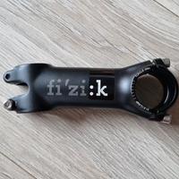 Fizik attacco manubrio Cyrano R3 