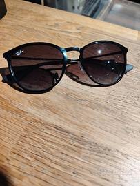 occhiali da sole Rayban