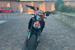 Ktm Smc-R 690 (depotenziato a libretto)