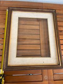 Cornice antica in legno vintage