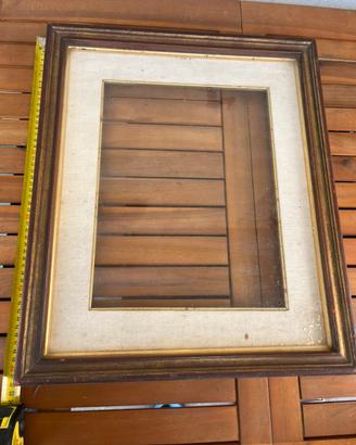 Cornice antica in legno vintage