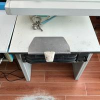 Banchi e mobili  da laboratorio