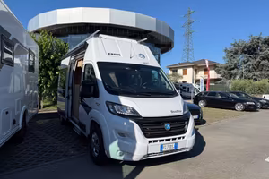 KNAUS BOXSTAR 600 TETTO ALTO LETTO BASCULANTE