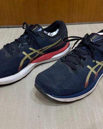 Scarpe Running --- Asics ---