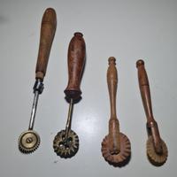 Strumenti d’epoca   , rotelle taglia pasta