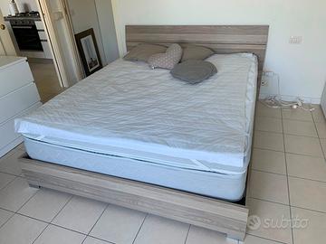Letto matrimoniale