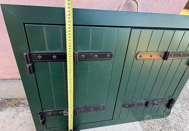 Scuro balcone in alluminio verde