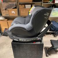 Britax romer m i-size