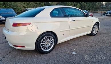 Alfa Romeo GT 1.8 16V TS Distinctive