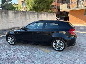 BMW SERIE 1 116D