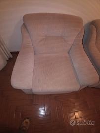 Divano tre posti più poltrona 