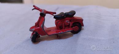 Dinky Toys/Meccano: Motocicletta A Due Posti