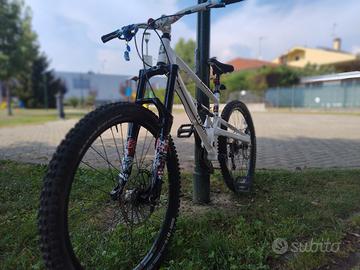 mtb dh full