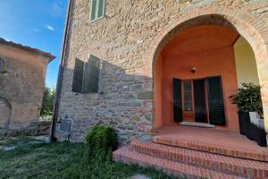 Appartamento vendita 4 vani libero porciano pt