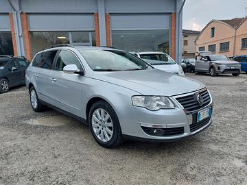 Volkswagen Passat 2.0 16V TDI VARIANT UNICO PROPRI