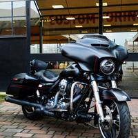 Harley-davidson FLHX Street Glide 103