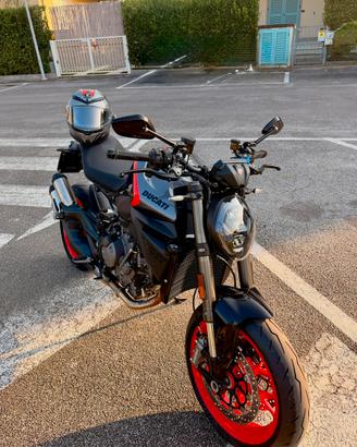 Ducati Monster 890 V2 2026