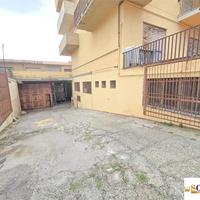 M. MARINE: AMPIO COMPLESSO IMMOBILIARE