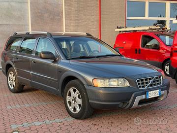 Volvo V70/XC70 V70 2.4 D5 20V cat AWD Momentum