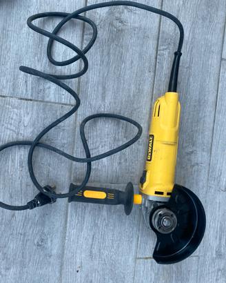 Smerigliatrice angolare Dewalt
