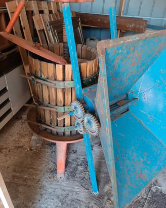 Attrezzatura per vino