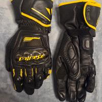 guanti pelle e carbonio dainese