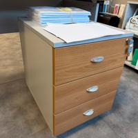 Cassettiera per scrivania con chiave