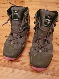 Scarponi da montagna waterproof n.37