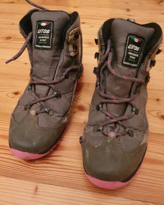 Scarponi da montagna waterproof n.37