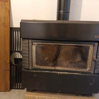 stufa a legna Deville 