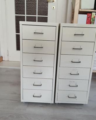 2 cassettiere in metallo bianche con rotelle