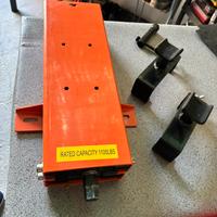 Sollevatore moto a pantografo