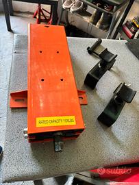 Sollevatore moto a pantografo