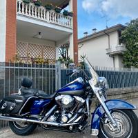 Harley Davidson Road King Classic bicolore 2007