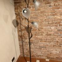Lampada a piantana in stile vintage