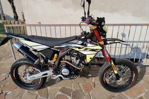 Fantic Motard Casa 125 4T