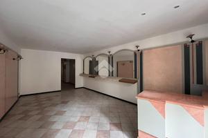 NEGOZIO A ROVERETO