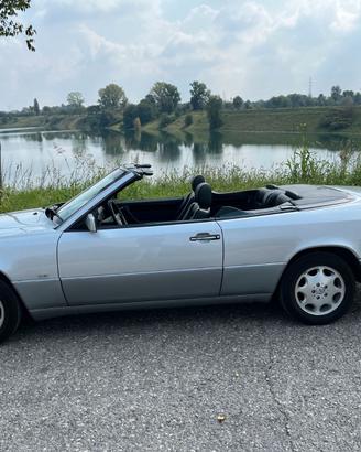 Mercedes Benz Serie E 200 Cabrio Asi+Crs stupenda