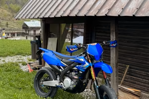 Yamaha YZF450 SUPERMOTARD targata