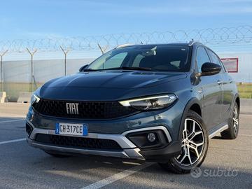 FIAT TIPO CROSS 1.0 BENZINA NEO PATENTATI 2022 FUL