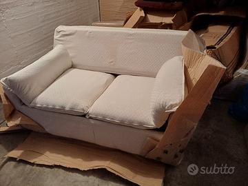 Divano letto singolo compatto