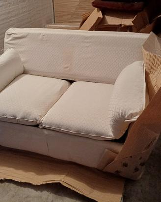 Divano letto singolo compatto