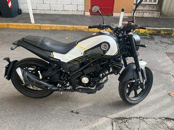 Moto Leoncino Benelli 125 neopatentati