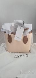 Borsa Furla nuova mai usata ancora con etichetta