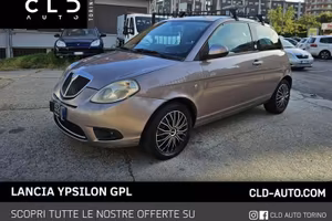Lancia Ypsilon 1.4 8v Argento ecochic Gpl