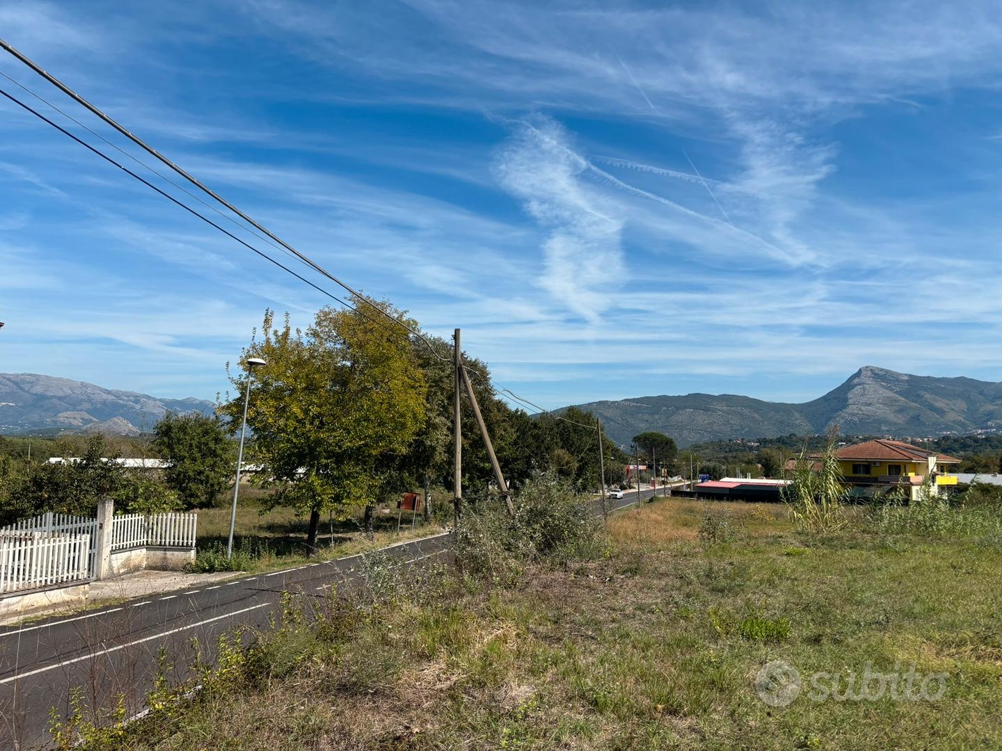 Terreno di 17000 mq sito in sp76 - Vista 2