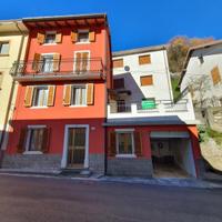 CASA RIMODERNATA E PRONTA DA VIVERE