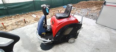 motospazzatrice uomo a bordo 110ET